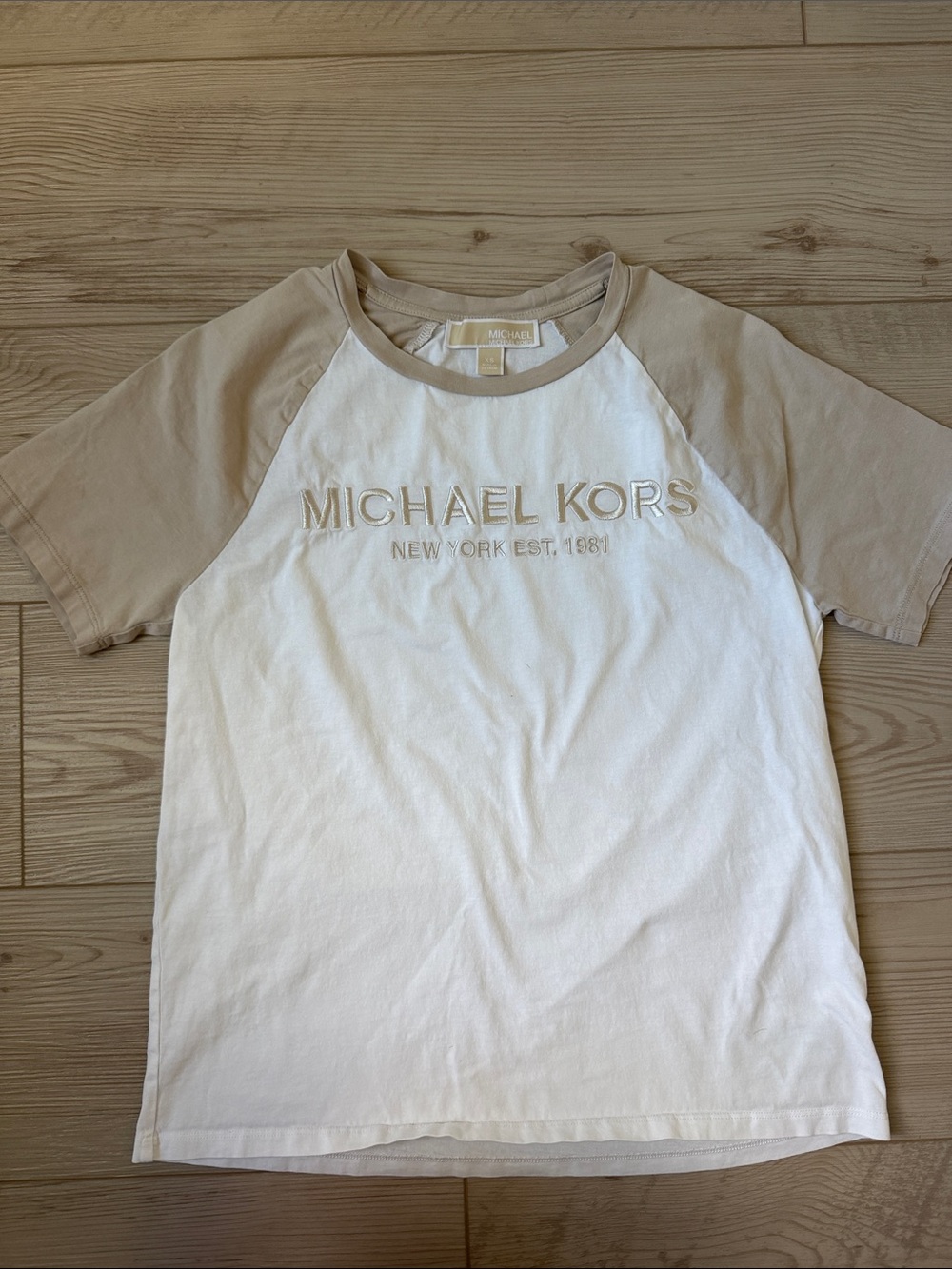 Michael Kors Kids White and Beige Logo Raglan Tee